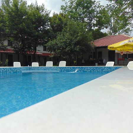 Holiday Park Ranchoto Hotell Kirkovo  Eksteriør bilde
