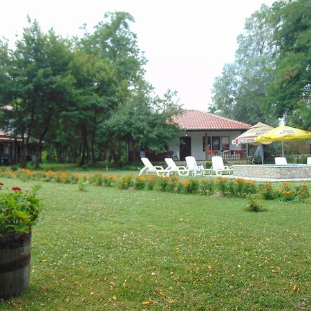 Holiday Park Ranchoto Hotell Kirkovo  Eksteriør bilde