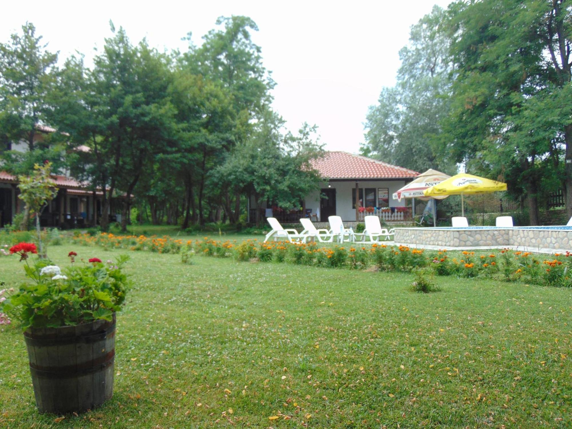 Holiday Park Ranchoto Hotell Kirkovo  Eksteriør bilde